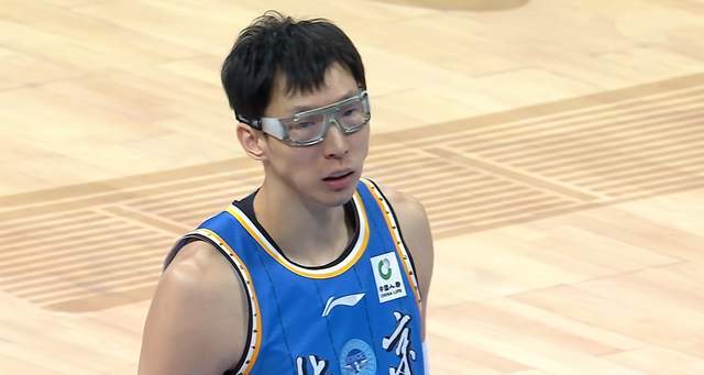 华体会华体会hth-22-0逆转,北京男篮两连胜,后场双核合砍62+15,周琦罚球10中6